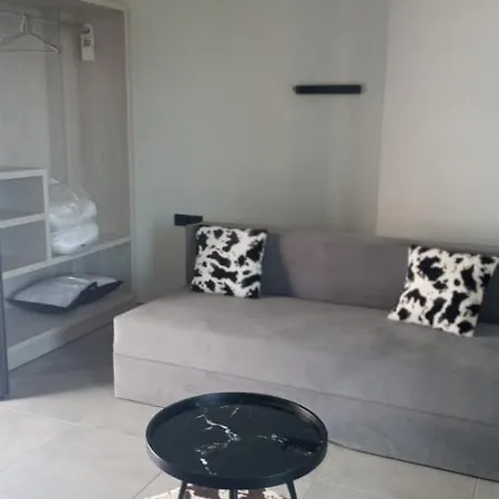 Aithra Hotel Paradisos