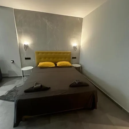 Aithra Hotel Paradisos