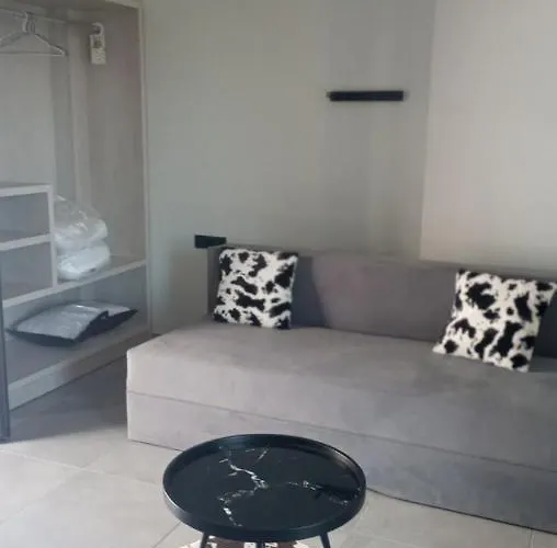 Aithra Hotel Paradisos