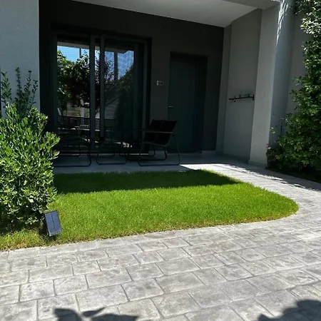 Hotel Aithra Paradisos